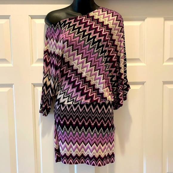 Snap Asymmetrical one shoulder mini dress / top purple Chevron print, size S - Picture 4 of 7